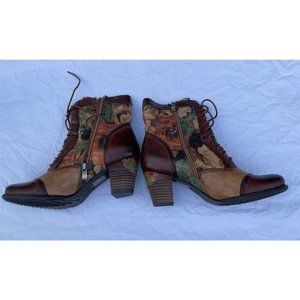 Brown Flower Design Heel Boots
